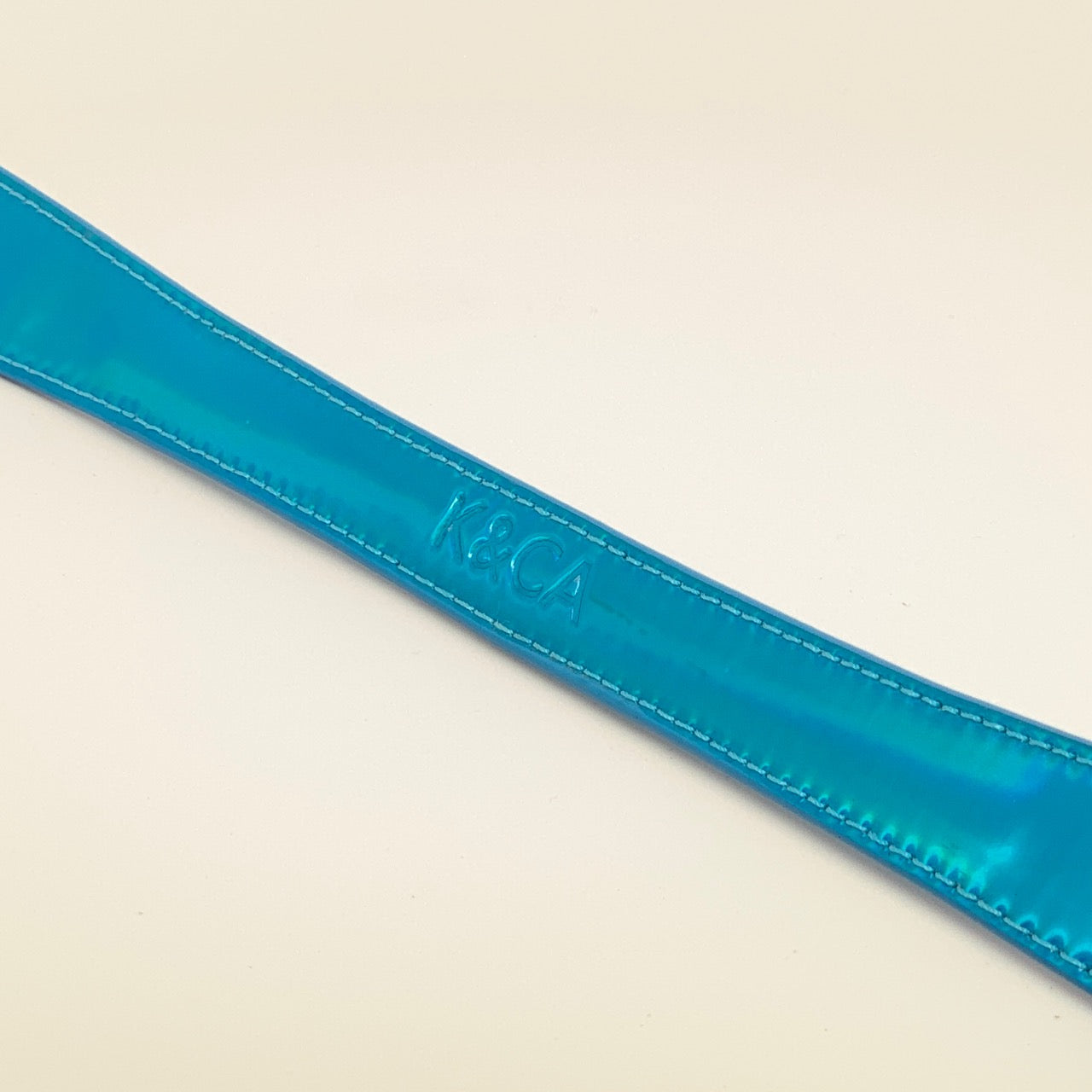 Handle - Holographic - Blue